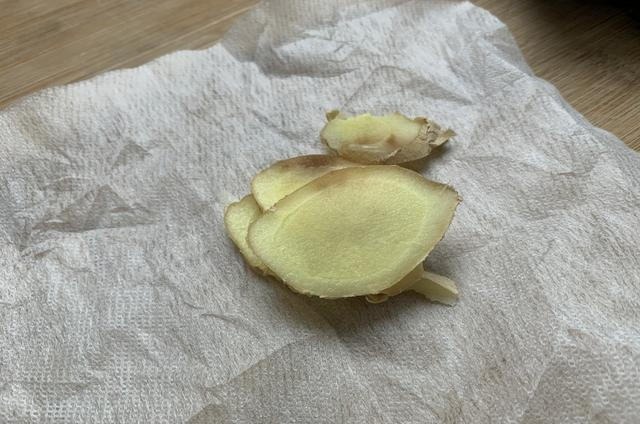 生姜别再放冰箱了,老农教你一招,随吃随取,怎么放都不干