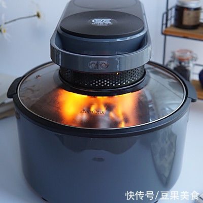 一滴油都不加蚝油鸡翅的做法