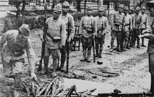 被俘|近70万关东军在10天里竟大部分被俘，下场极为凄惨，原因却很简单