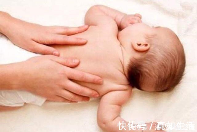 苏霍姆林斯|照顾新生宝宝,遵循“两摸三不碰”原则,有助于促进其大脑发育