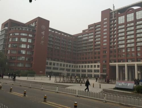 北京市211大学前十强，中国人大排第三，第五名大学出人意料