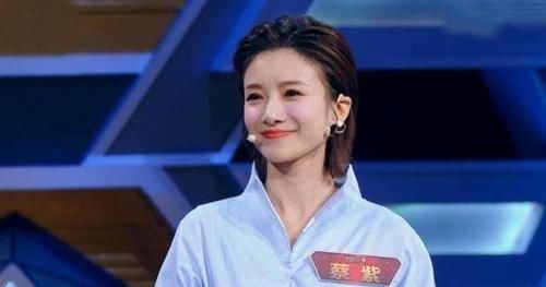 主持人大赛热度消失,尹颂重回原单位,张舒越被“打回原形”