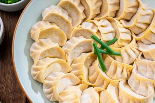 老少皆宜|夏天出汗多，就吃黄瓜馅饺子，鲜嫩多汁很清爽，出锅孩子抢着吃