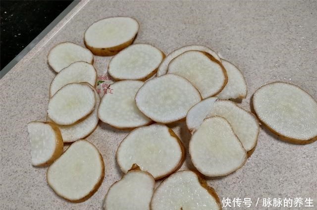 冬季,山药萝卜靠边站,最该用这菜炖汤,老人孩子爱吃滋补又营养!