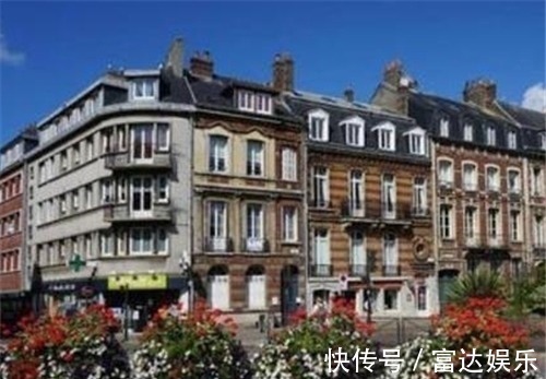 名画!法国一九旬老太,一副挂厨房熏了50多年的旧画,拍卖出1.9亿天价