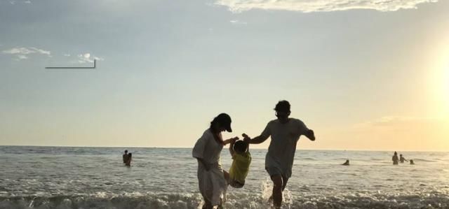 孙子|过年回家,奶奶逗孙子:不叫奶奶不给你住,孩子的话戳痛了她的心