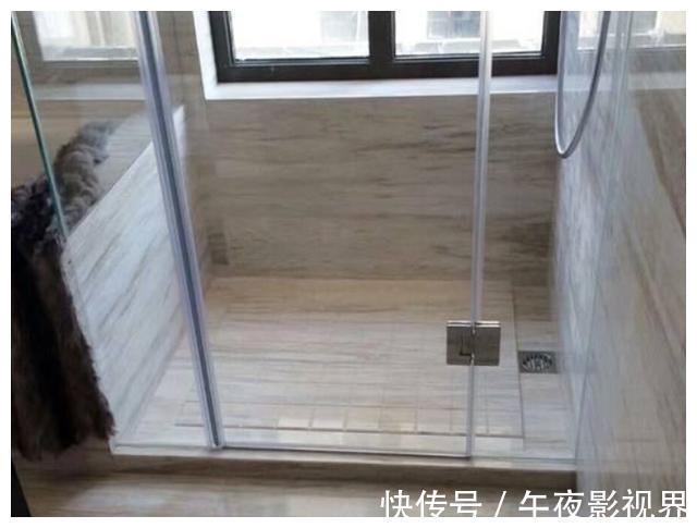颜值|卫生间地面怎么装?这种立体瓷砖太完美,排水快防滑颜值高