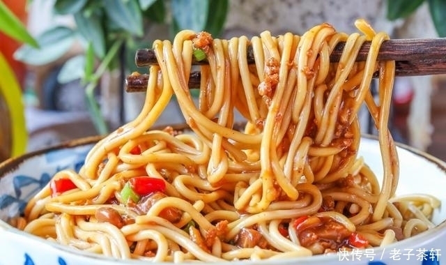 搅拌均匀|老公说：面条这样做，可以吃一辈子，做法和配方都告诉你，试试看