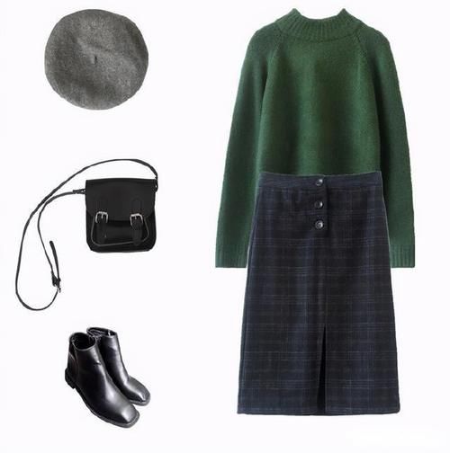 “暗沉”墨绿色毛衣这样穿竟显白!不老气?