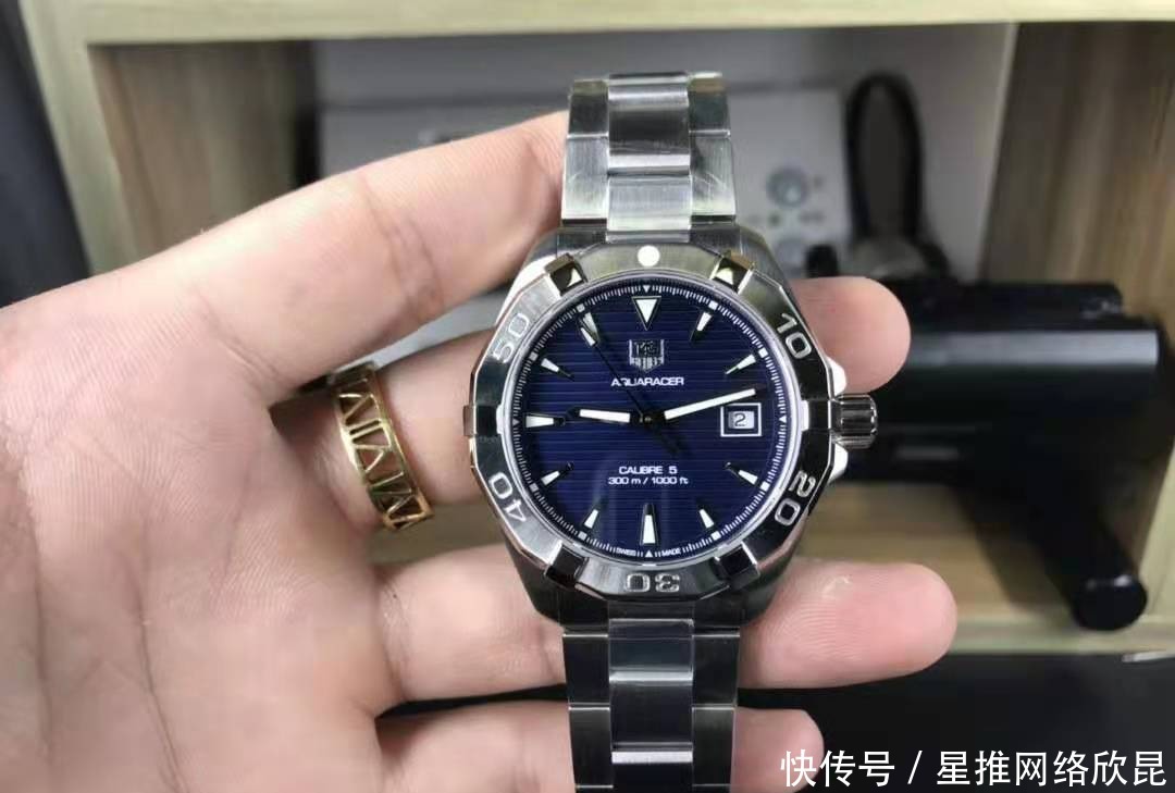 浪琴康卡斯|蓝盘男士潜水表选这几款就不错，便宜还实用，最高不出三万