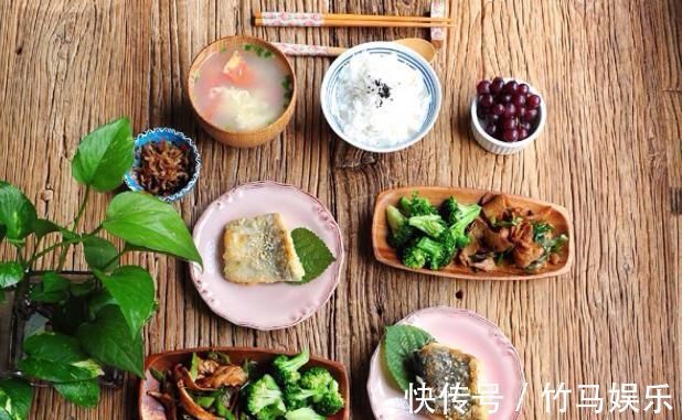 食物|女人每天避开这五个“发胖”时间，轻松降体重，上称不用愁！