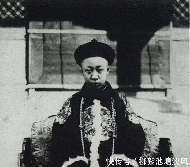 烧饼|溥仪在街上买烧饼吃,刚吃一口脸色大变,惊呼仆人骗了我二十年