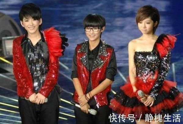 尴尬了李宇春担任好声音导师，同为快女冠军的她们却是参赛选手