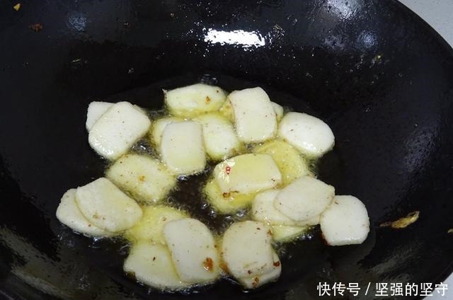 现在最该吃它,既可当菜又可以当主食,太鲜了,上桌就吃光