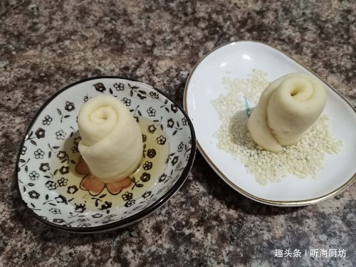 面包别买了，不用水不用烤箱，随手卷一卷，松软味美，特简单