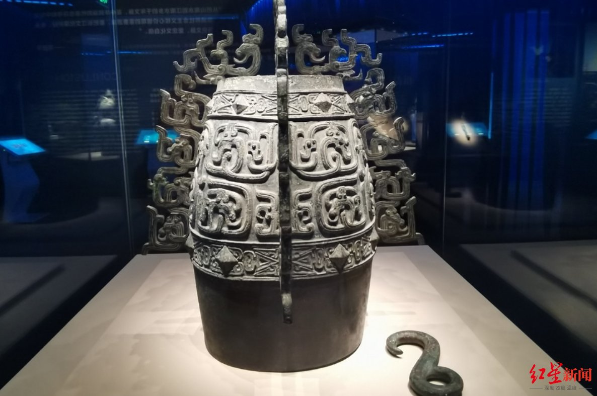 绿松石$重磅珍宝抢先看！吴王夫差剑、?青铜鸠杖、三星堆“奥特曼”来成都了