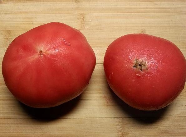 西红柿|不用水煮和火烤,西红柿这样去皮,又快又好简单还方便!