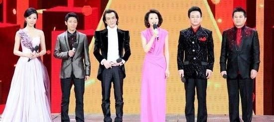 节目|费翔的歌、赵本山的小品,回头看春晚这几个绝佳节目,哪个你最爱