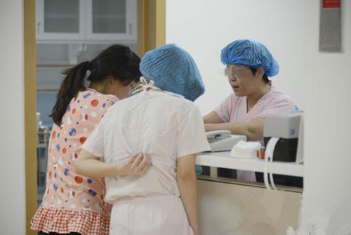 名字|宝爸姓“吉”,护士手滑打错宝宝名字,爸爸看后乐了:就它了