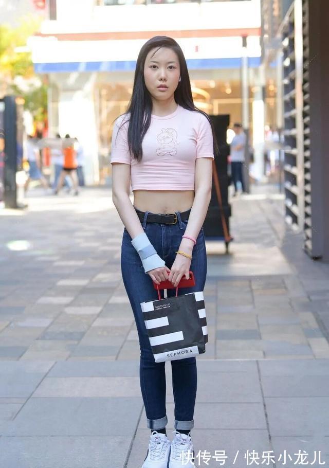 优雅 心思别致的打底裤更显优雅大方的气质,简约也是一种美,减龄优雅