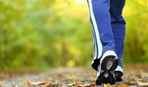 白头|女性衰老的6个“丑态”,若一个都没有,说明你还很年轻