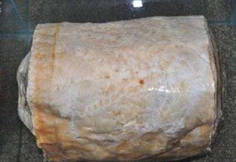 大呼|男子捡到软石头,爷爷见后大呼作孽,网友:祝你好运