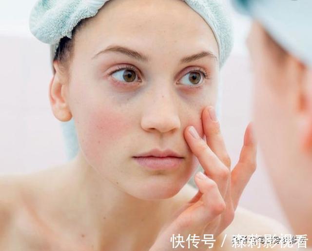 保湿 建议女人:晚上睡觉前坚持做这3件事,皮肤会越养越好
