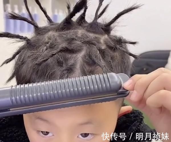 小学生|小学生自己设计了款社会人发型,最后居然让人另眼相看,女生:确实有点小帅