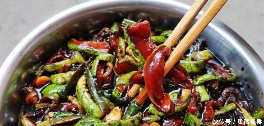 黄瓜|家里老人珍藏百年的腌黄瓜秘方,一次腌20斤,嘎嘣脆,咸香特好吃