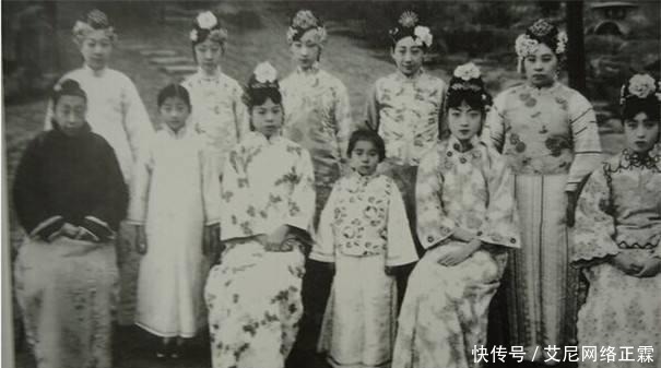 明星|清朝灭亡后，漂亮的格格们都嫁给了谁呢？后人还成为了大明星？