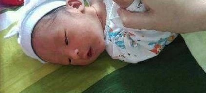 用力过猛|“哄睡”方式千千万，这种容易伤宝宝大脑却用的最多，父母赶紧改