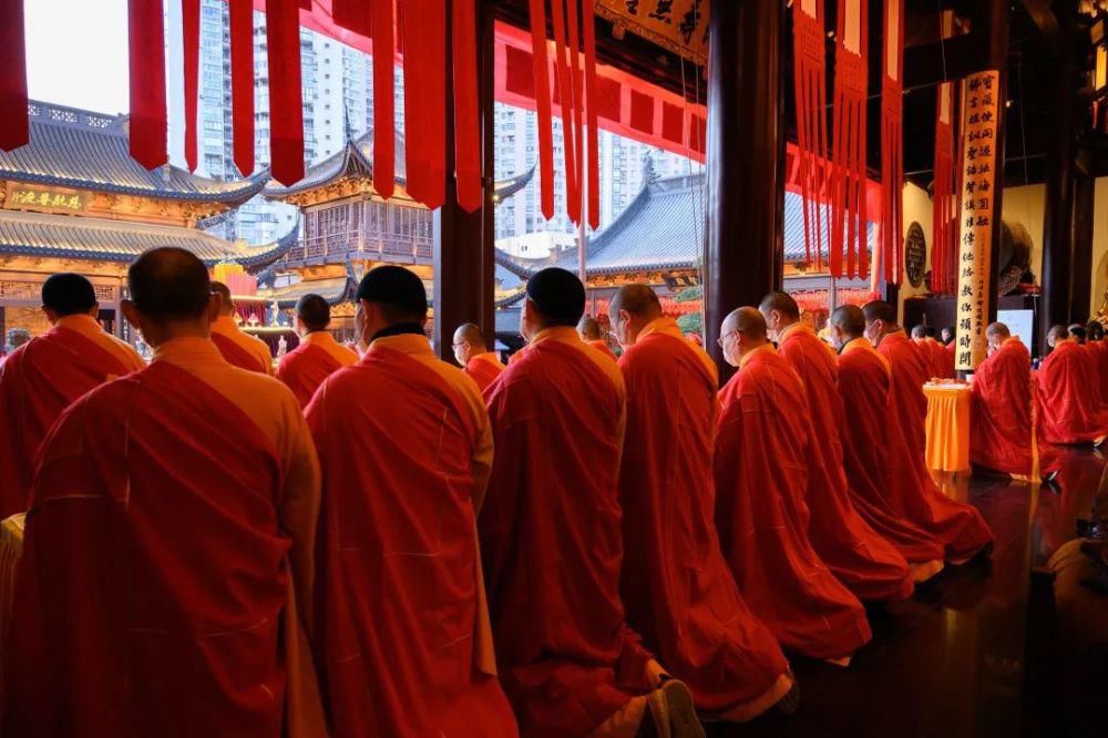 玉佛禅寺斋天法会圆满！祈愿护世诸天秉佛付嘱，巡行人间，慈护有德，消弥灾难