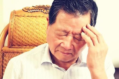 颈部|颈动脉彩超后，发现斑块，能按揉颈部吗？会引发斑块脱落吗？