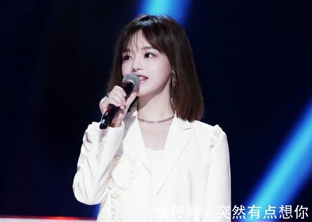 吉克隽逸|今年好声音8位导师,相比以往4位导师好看在哪里!