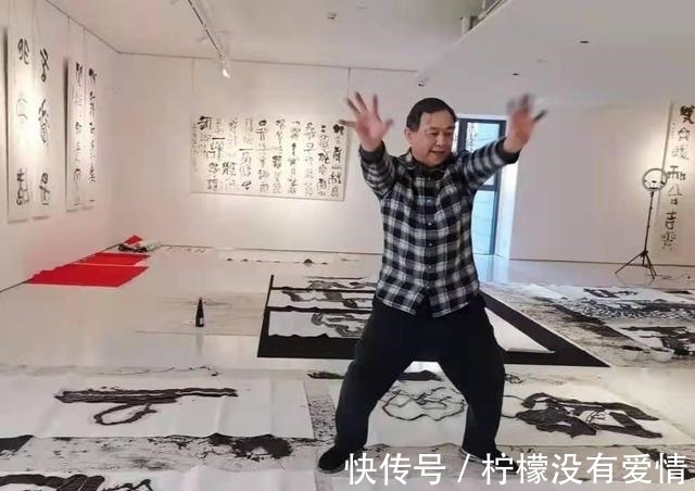 怒斥@田雪松替父鸣不平,怒斥曾翔邵岩:你们的丑书才是“马桶装饭”