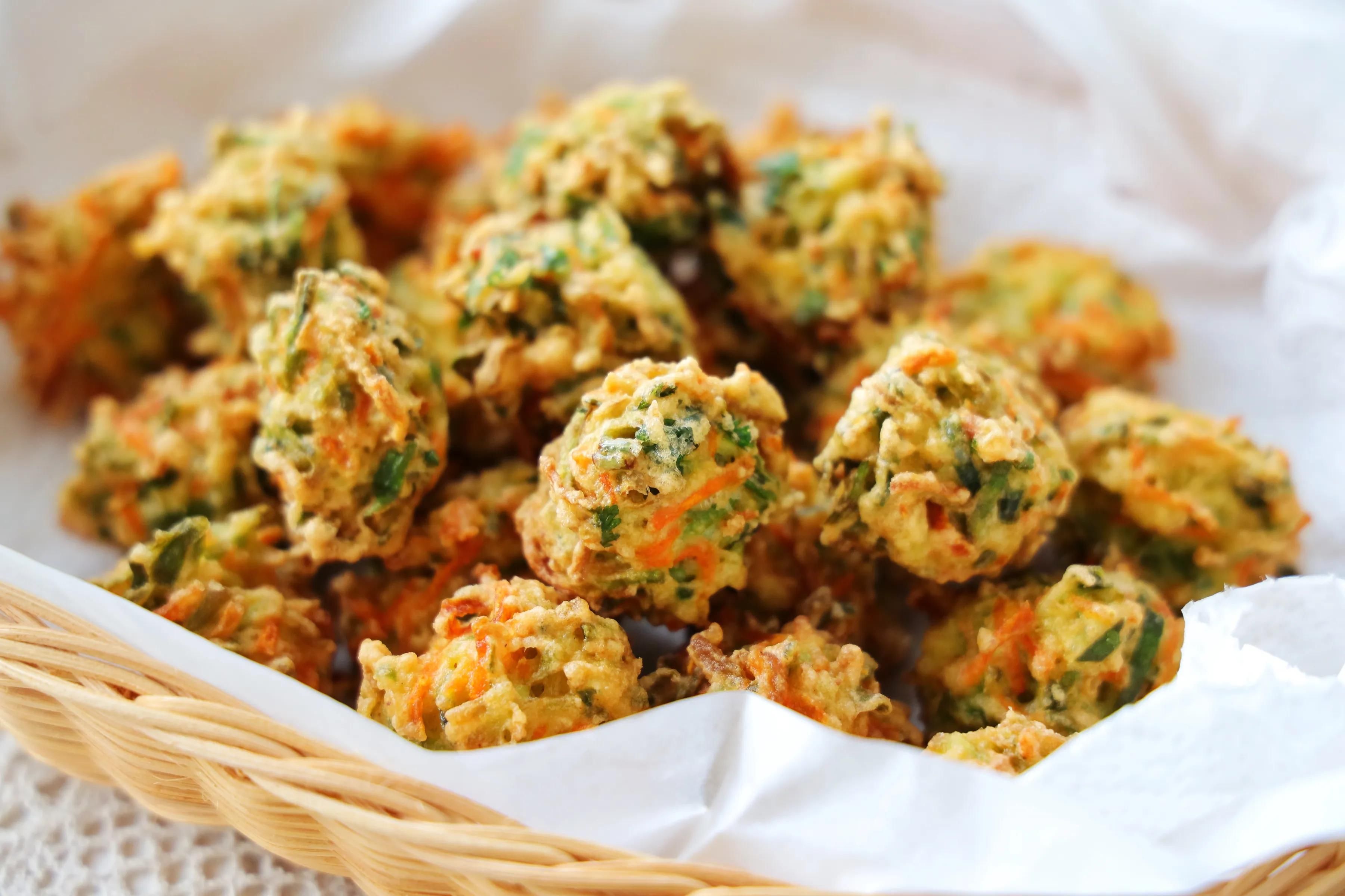 冬天萝卜好吃不贵,炸一锅素丸子,不油不腻,比肉丸子还要好吃