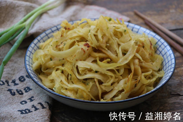 夏天就馋这个饼,不发面不烫面,柔软层次多,外面要10块一斤