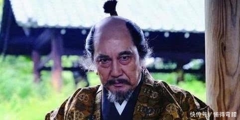 日本天皇|日本天皇没实权,那他每天在干什么?网友:10天都干不下去