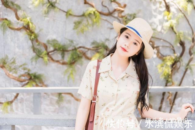 首饰$“老婆,不就是一套首饰,丢了再买”“不!这得报警处理”