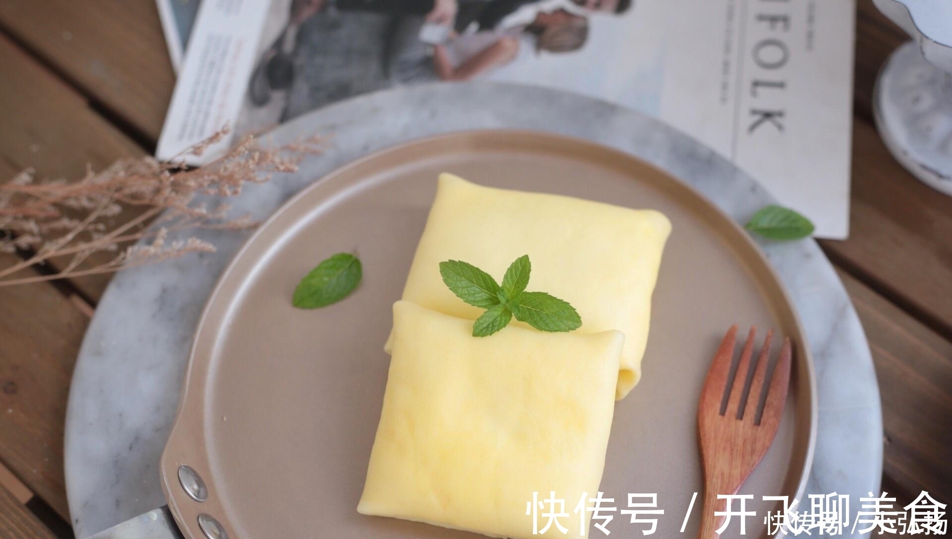 好吃|此蛋糕特简单，不抹面不裱花，一口平底锅就能做，好吃停不了口