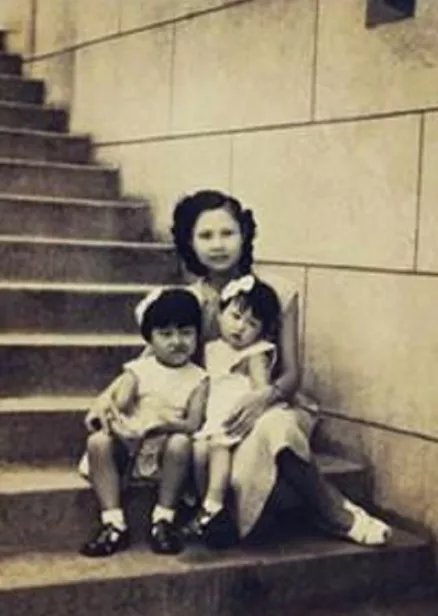 林父$富家女林淑华执意要嫁穷小子，林父发怒大骂：养你不如一条狗