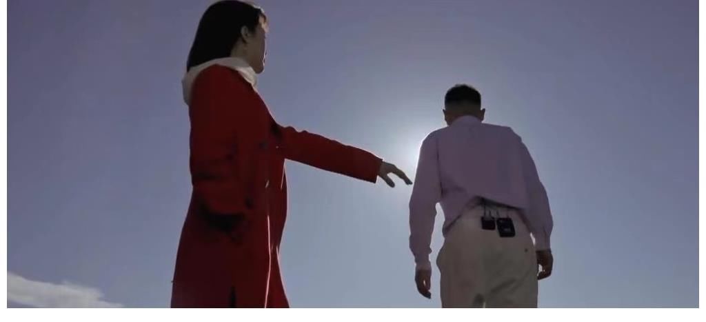 素人|开播首日夺冠,五星好评随处见,芒果这次又拿到“王炸”综艺了?