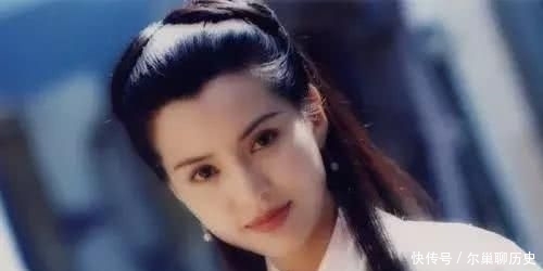 王语嫣和小龙女都是女神级别的!二人到底谁更加清新脱俗?