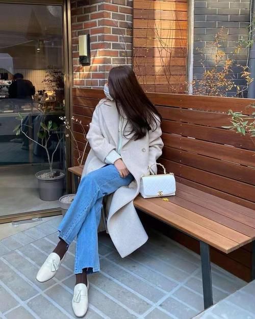 满心欢喜过新年，3种不同的“场合穿搭”，体面时髦讲究一样不少