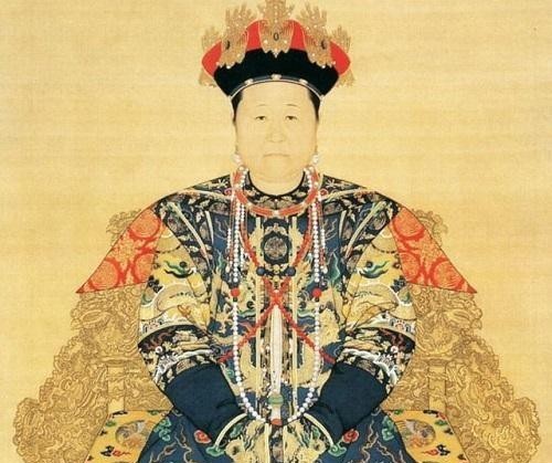 数量不定|皇帝佳丽三千，皇后一餐百斤，清朝如何被“后宫”吃掉