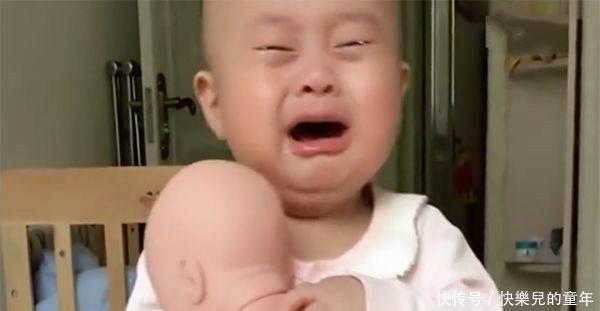 父母|宝妈骗小宝“生了个妹妹”,小宝瞬间崩溃大哭,网友:亲妈坑娃