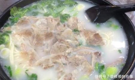 膻味|炖羊肉汤,大厨教你“3不加”,汤浓味鲜,肉质软烂,好吃无膻味