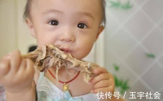 积食|家长整天喂孩子吃3种饭，让娃一年没长个，医生伤脾胃影响发育