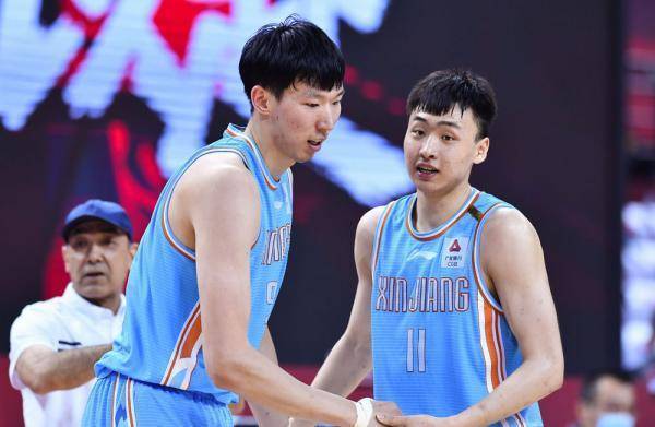 小将|18投11中得31分,CBA小将接替周琦,杜锋当初的选择很明智