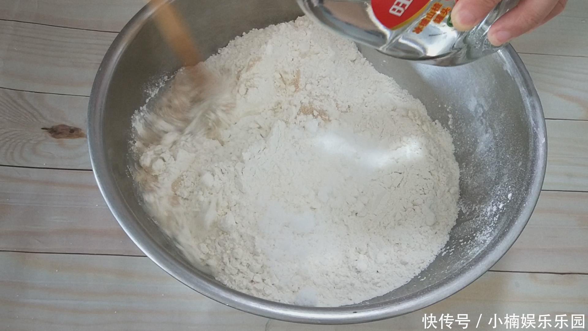 早餐饼又出新做法,比包子馒头都好吃,我家一周吃三次,太香了